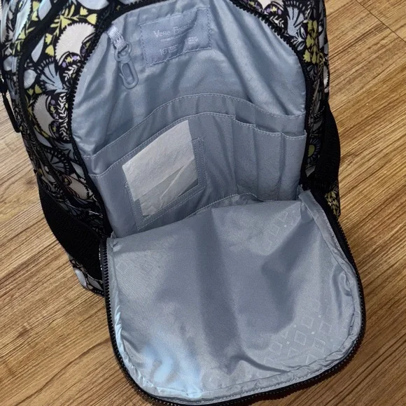 Vera Bradley “Plaza Medallion” Grand XL Backpack - Picture 8 of 16